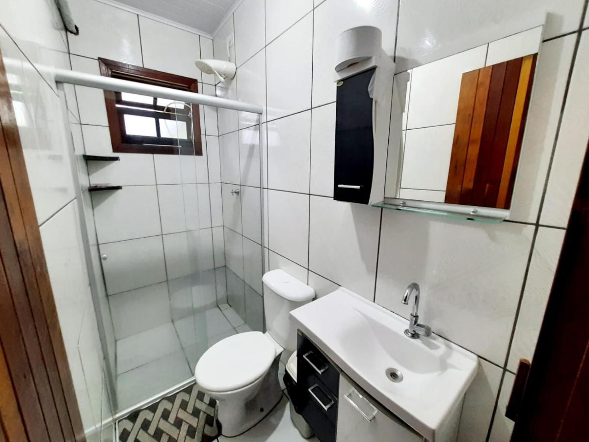 827 Chale Pe Na Areia, Completo Na Praia Do Estaleiro Em Ubatuba - 1 Dormitorio, 1 Banheiro, 1 Vaga De Garagem Ngoại thất bức ảnh