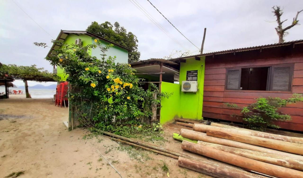 827 Chale Pe Na Areia, Completo Na Praia Do Estaleiro Em Ubatuba - 1 Dormitorio, 1 Banheiro, 1 Vaga De Garagem Ngoại thất bức ảnh