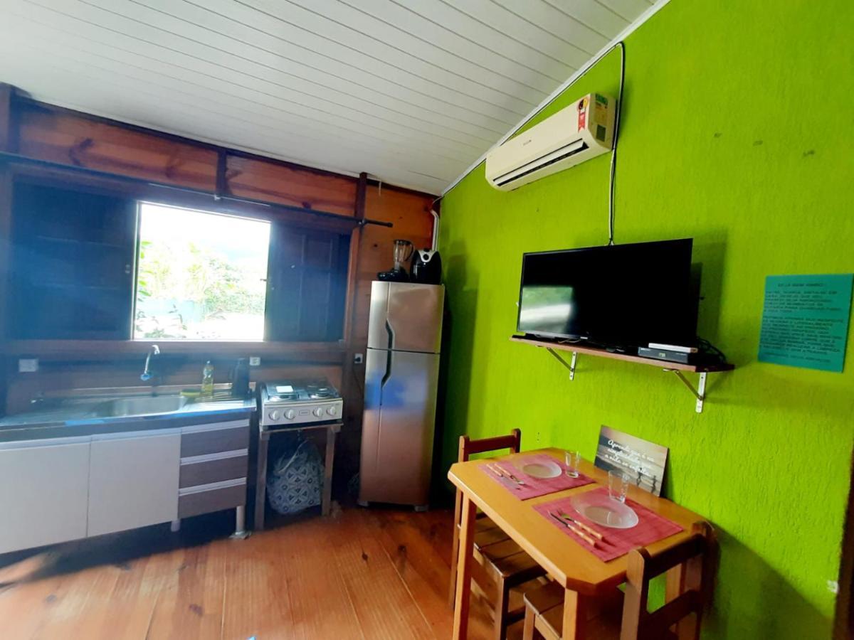 827 Chale Pe Na Areia, Completo Na Praia Do Estaleiro Em Ubatuba - 1 Dormitorio, 1 Banheiro, 1 Vaga De Garagem Ngoại thất bức ảnh